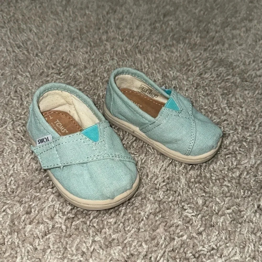 •Tiny TOMS•​